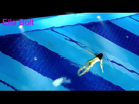 ❤️ Je ne peux pas m'arrêter de regarder, jeune blonde prise en train de nager nue dans la piscine de la station ELLA BOLT. ❤❌ Vidéo de porno at porn fr.pornpictureshq.ru ☑